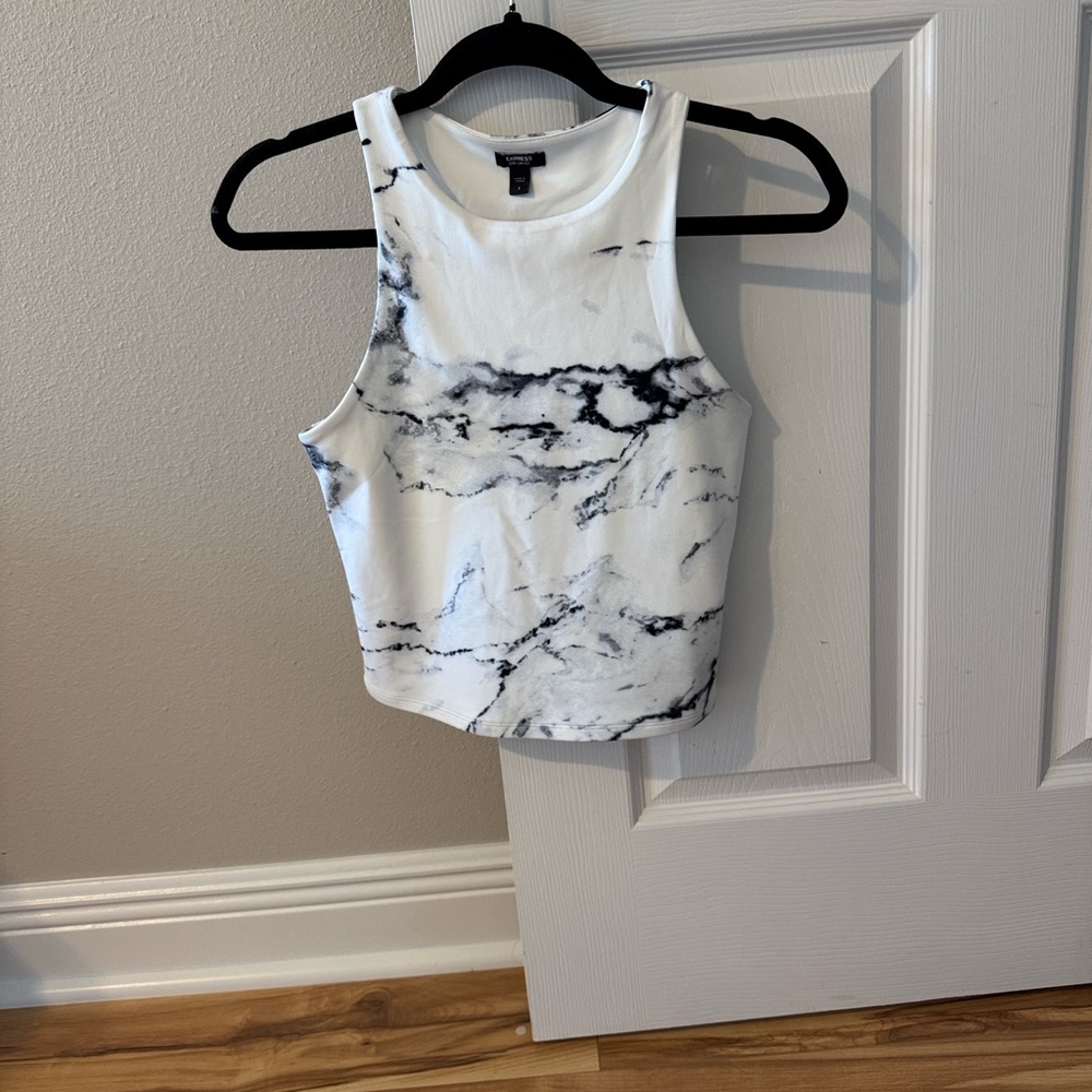 Express Body Contour Marble Print Sleeveless Top